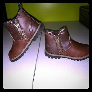 Cherokee Brown Boots size 6